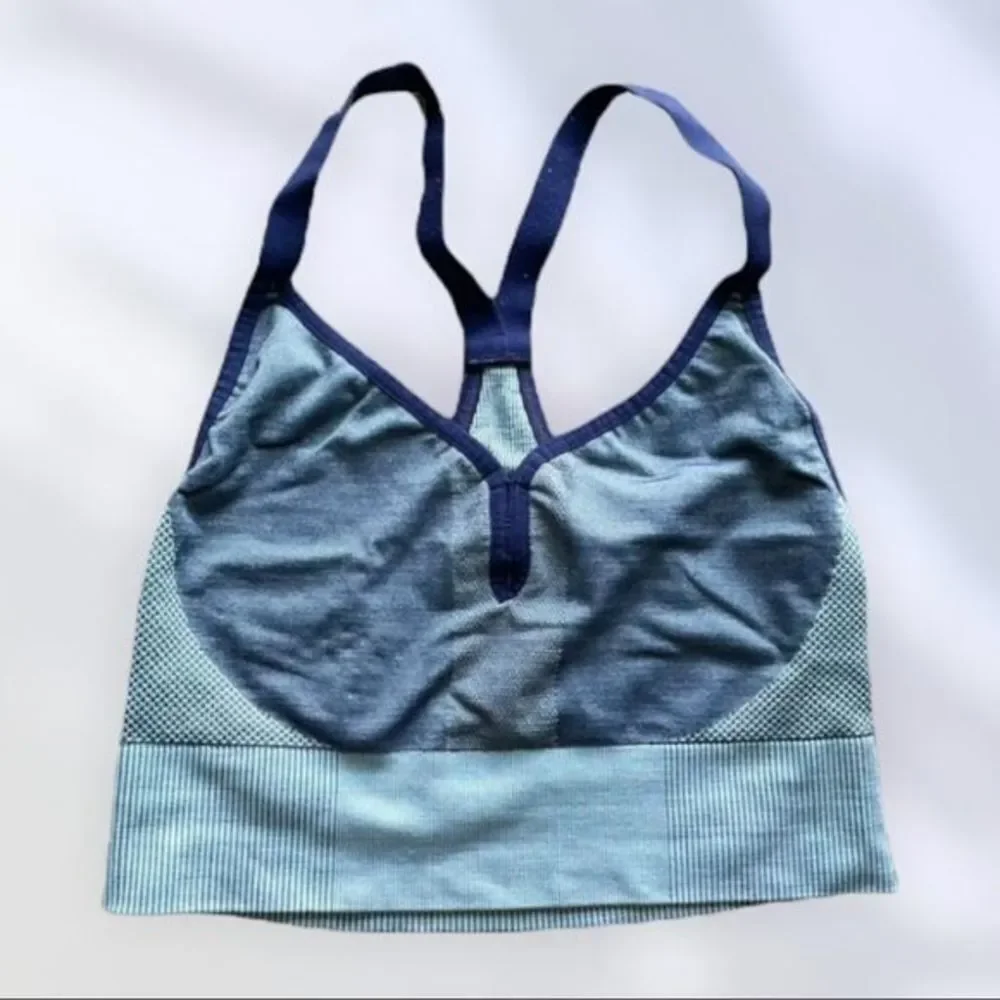 Nike Seamless‎ Athletic Sports Bra Color: Binary Blue Size Small
